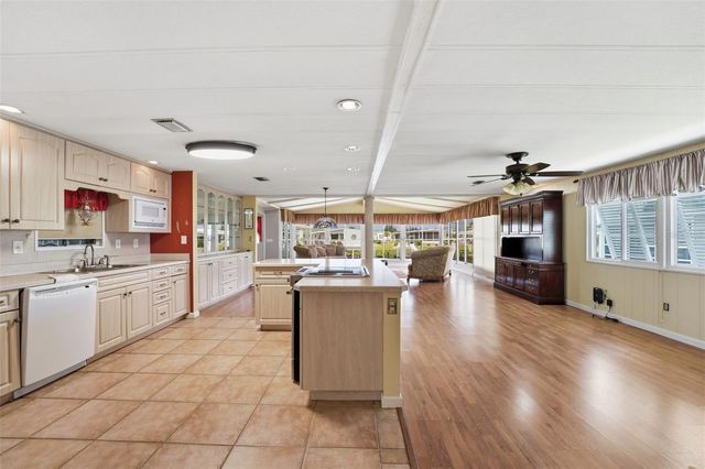 118 MARTINIQUE ROAD, North Port, FL 34287