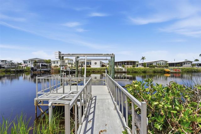 118 MARTINIQUE ROAD, North Port, FL 34287