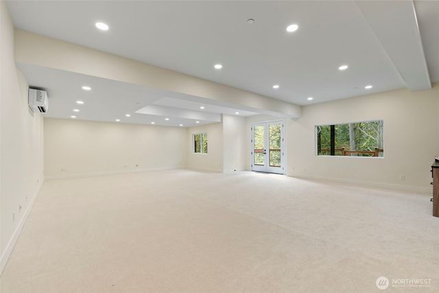 24257 SE 26th Place, Sammamish, WA 98075