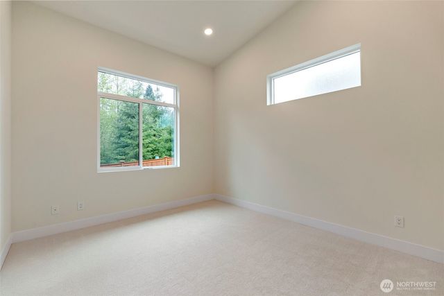 24257 SE 26th Place, Sammamish, WA 98075