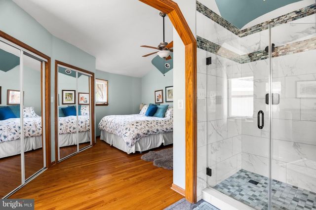 10803 CREST HILL RD, Marshall, VA 20115