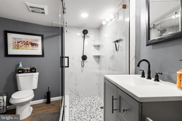 10803 CREST HILL RD, Marshall, VA 20115