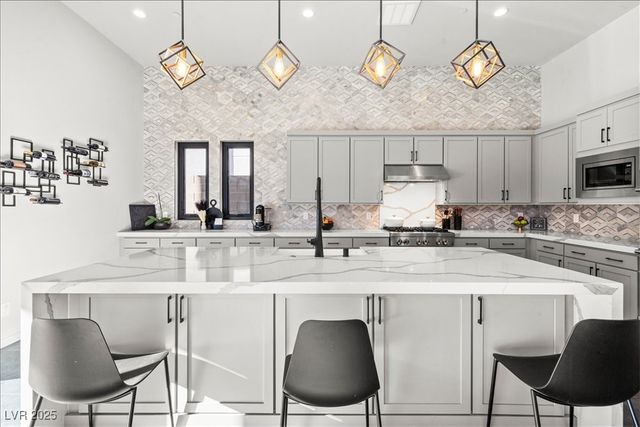 5231 Iron River Court, Las Vegas, NV 89135