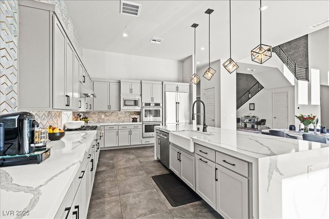 5231 Iron River Court, Las Vegas, NV 89135