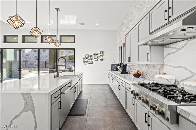 5231 Iron River Court, Las Vegas, NV 89135