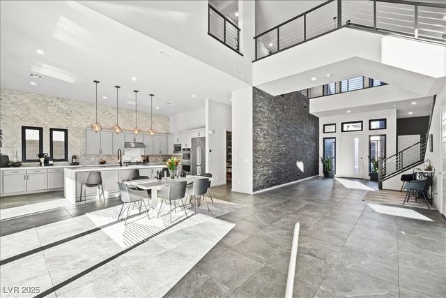 5231 Iron River Court, Las Vegas, NV 89135