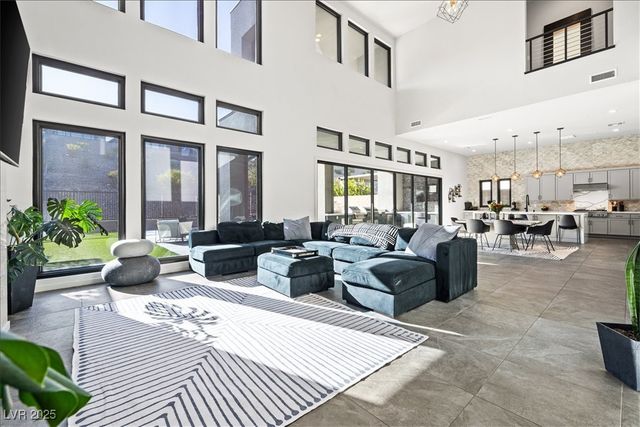 5231 Iron River Court, Las Vegas, NV 89135