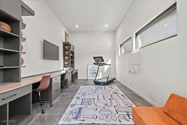 5231 Iron River Court, Las Vegas, NV 89135