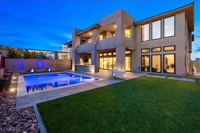 5231 Iron River Court, Las Vegas, NV 89135