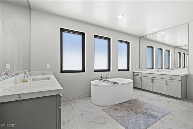 5231 Iron River Court, Las Vegas, NV 89135