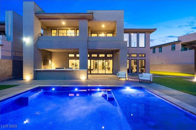 5231 Iron River Court, Las Vegas, NV 89135