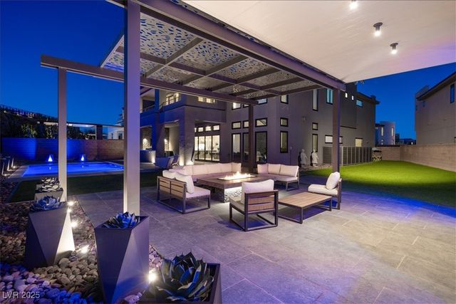 5231 Iron River Court, Las Vegas, NV 89135