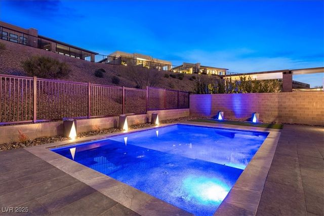 5231 Iron River Court, Las Vegas, NV 89135