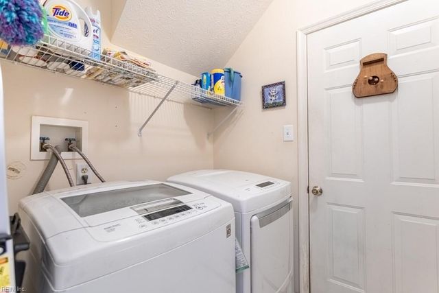 3 Creekmere CV, Newport News, VA 23603