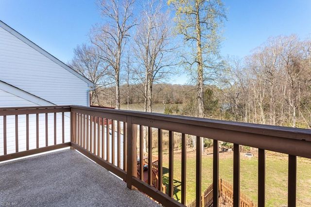 3 Creekmere CV, Newport News, VA 23603