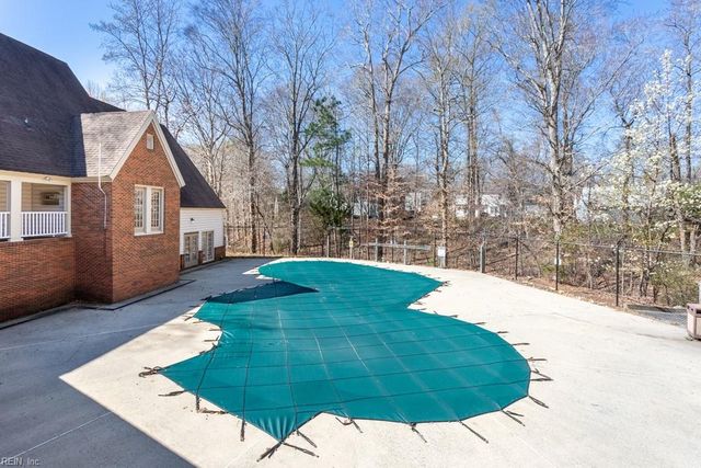 3 Creekmere CV, Newport News, VA 23603