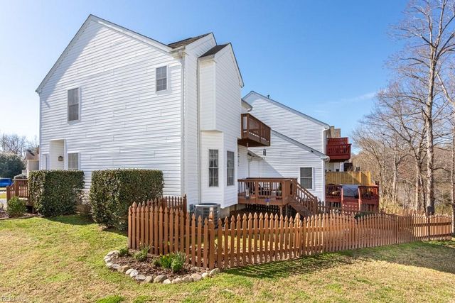 3 Creekmere CV, Newport News, VA 23603