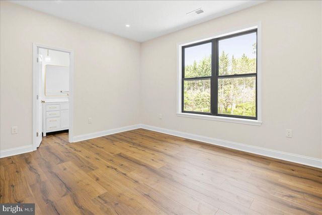 16708 CASHELL RD, Rockville, MD 20853