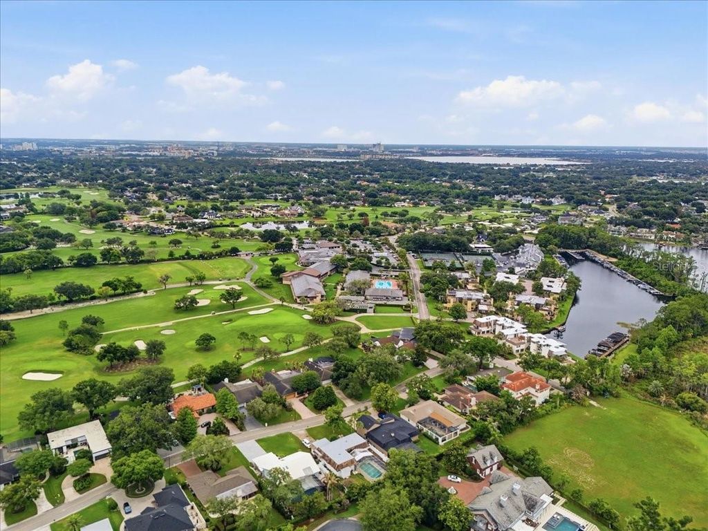 Image 32 of property listing at 8984 HOUSTON PLACE 103, Orlando, FL 32819