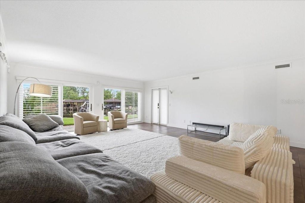 Image 7 of property listing at 8984 HOUSTON PLACE 103, Orlando, FL 32819
