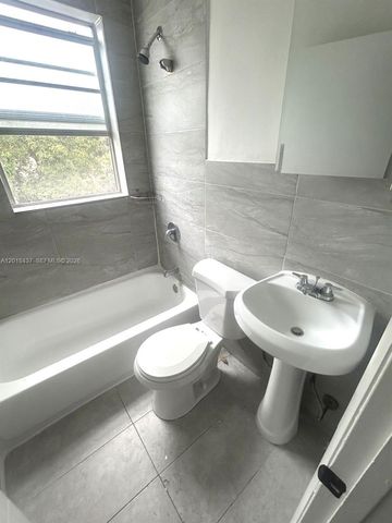 967 SW 5th St 20, Miami, FL 33130
