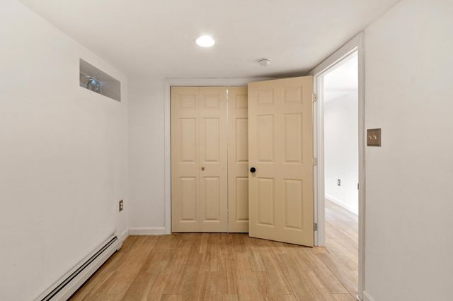 31 Main Street, Raymond, NH 03077