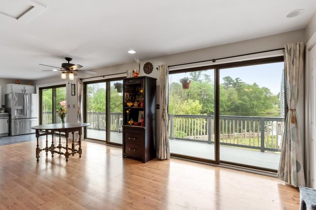 31 Main Street, Raymond, NH 03077