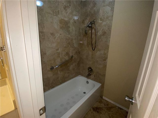 700 David Curry DR, Round Rock, TX 78664