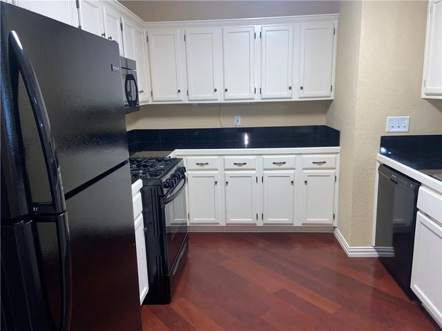 700 David Curry DR, Round Rock, TX 78664