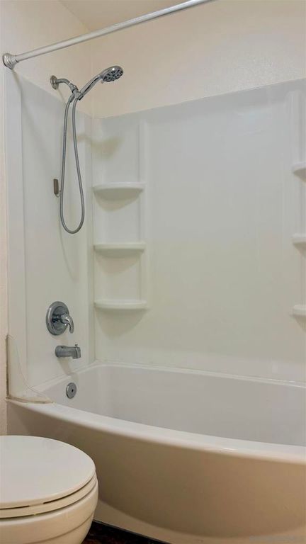 Image 13 of property listing at 10559 Caminito Westchester, San Diego, CA 92126