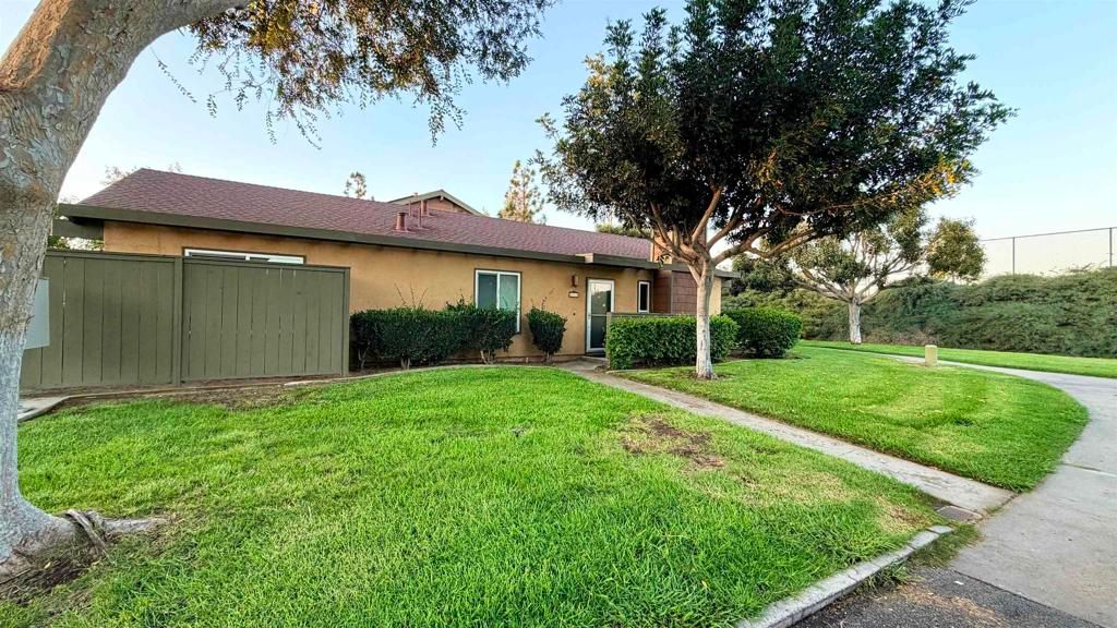 Image 17 of property listing at 10559 Caminito Westchester, San Diego, CA 92126