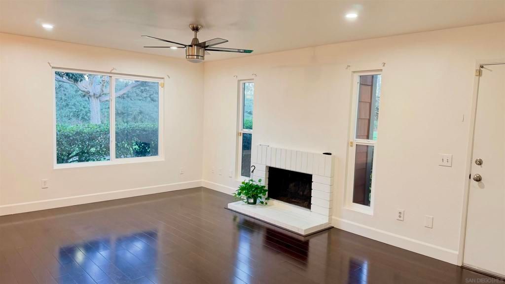 Image 2 of property listing at 10559 Caminito Westchester, San Diego, CA 92126