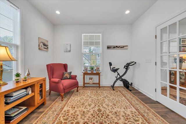 2141 Kings Walk DR NE, Roanoke, VA 24012