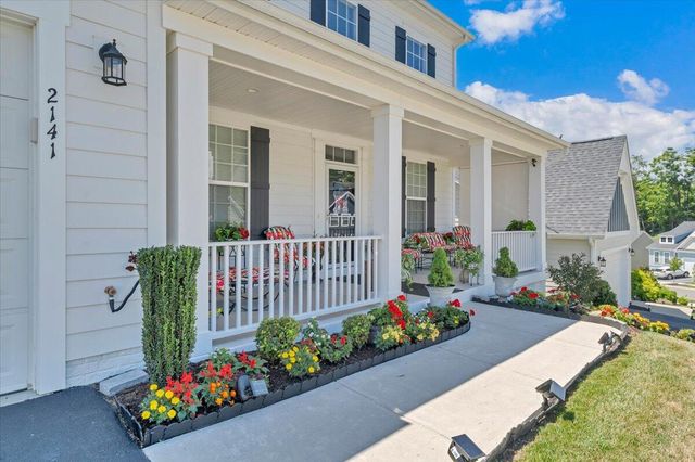 2141 Kings Walk DR NE, Roanoke, VA 24012