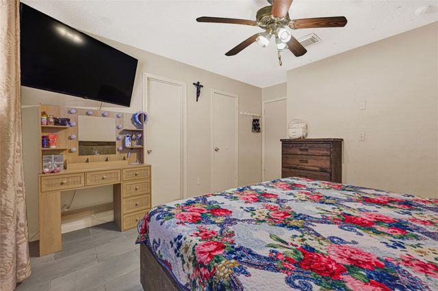 12823 Sandy Hook Drive, Houston, TX 77089