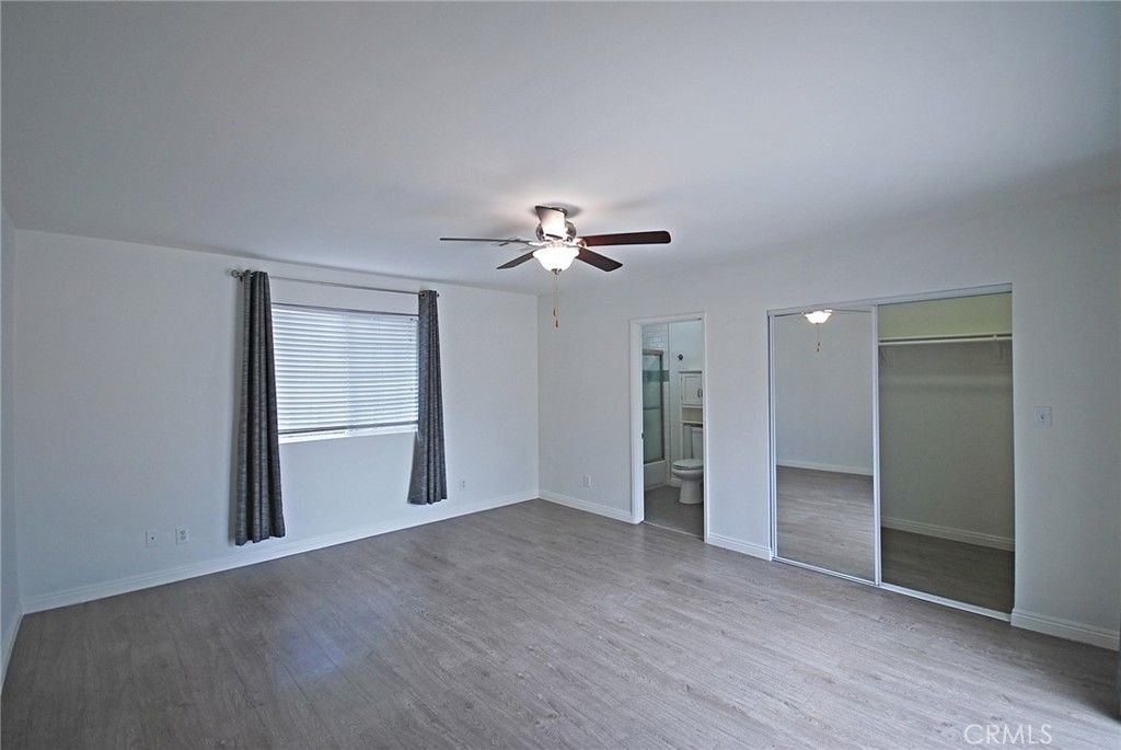 Image 16 of property listing at 10622 Zelzah Avenue, Granada Hills, CA 91344