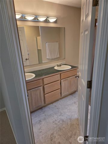 1043 Nootka Drive, Fox Island, WA 98333