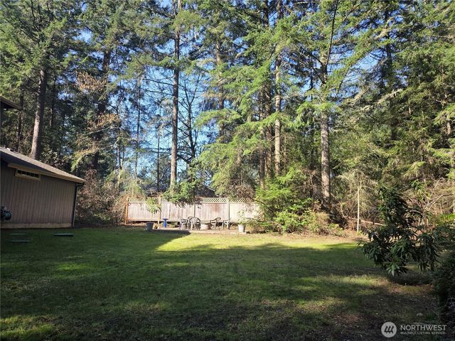 1043 Nootka Drive, Fox Island, WA 98333