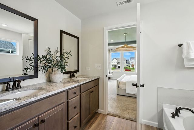 141 Daltrey Drive, Oswego, IL 60543