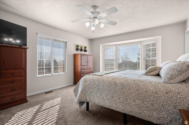 1543 N CHERRY BLOSSOM DR, Farmington, UT 84025