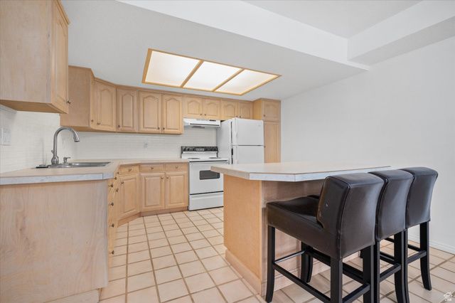 1543 N CHERRY BLOSSOM DR, Farmington, UT 84025