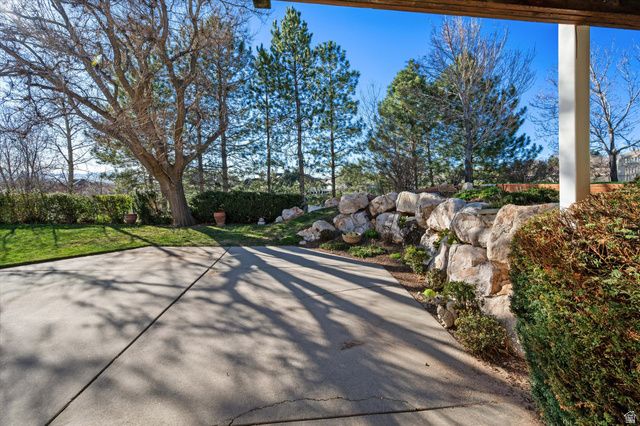 1543 N CHERRY BLOSSOM DR, Farmington, UT 84025