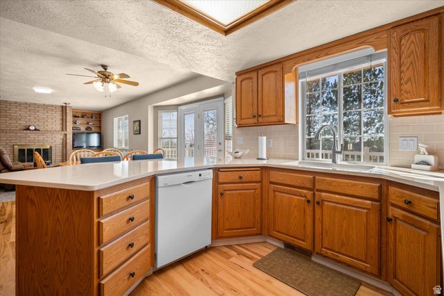 1543 N CHERRY BLOSSOM DR, Farmington, UT 84025