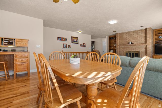 1543 N CHERRY BLOSSOM DR, Farmington, UT 84025