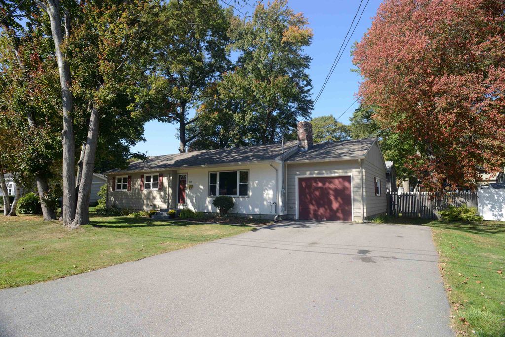 311 McKinley Road, Portsmouth, NH 03801