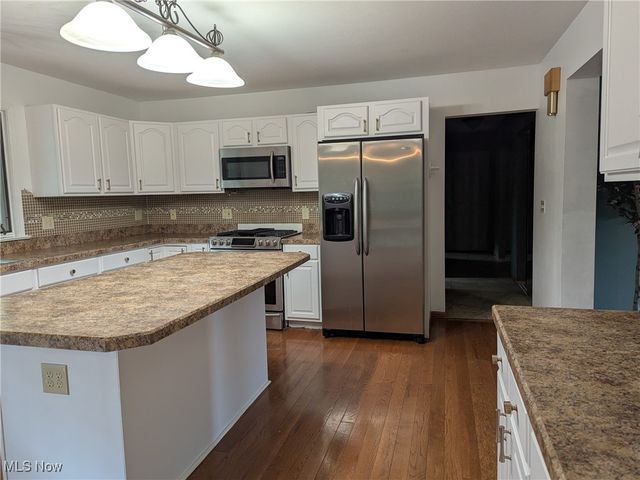 2575 Myersville Road, Uniontown, OH 44685