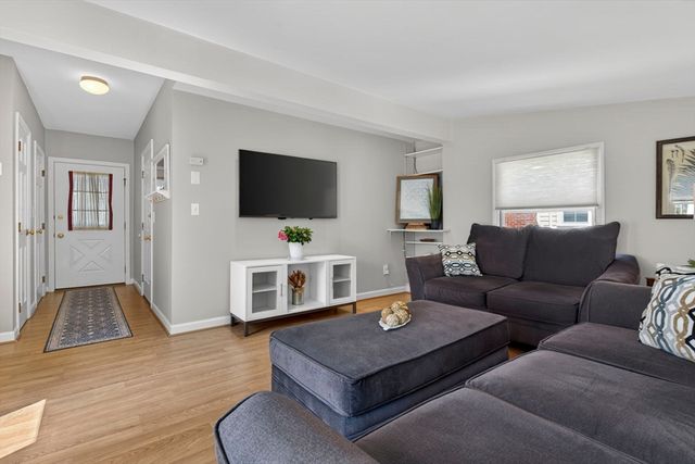 24 School St, Milton, MA 02186