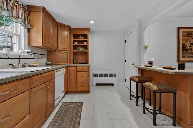 24 School St, Milton, MA 02186
