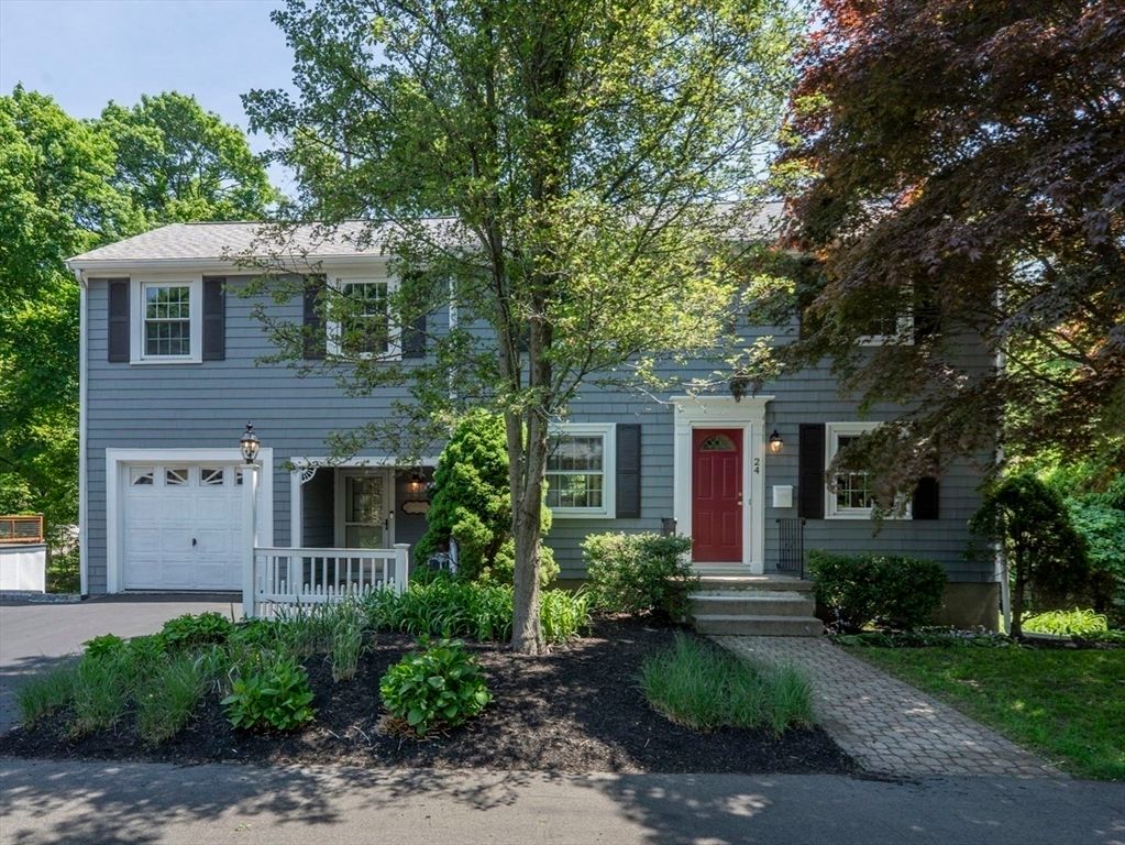 24 School St, Milton, MA 02186