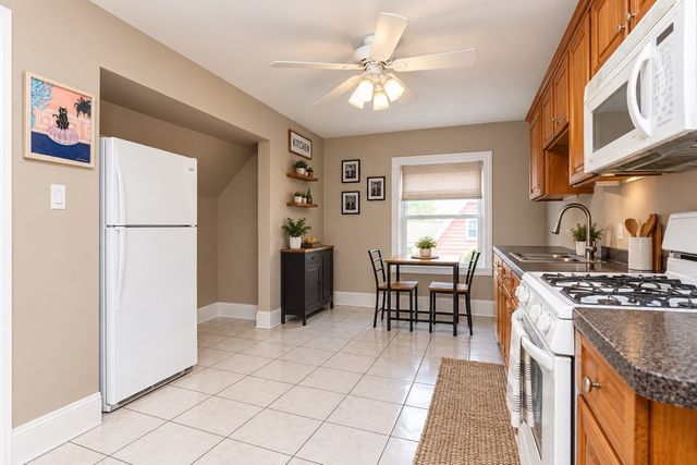 102 Salem St 3, Malden, MA 02148